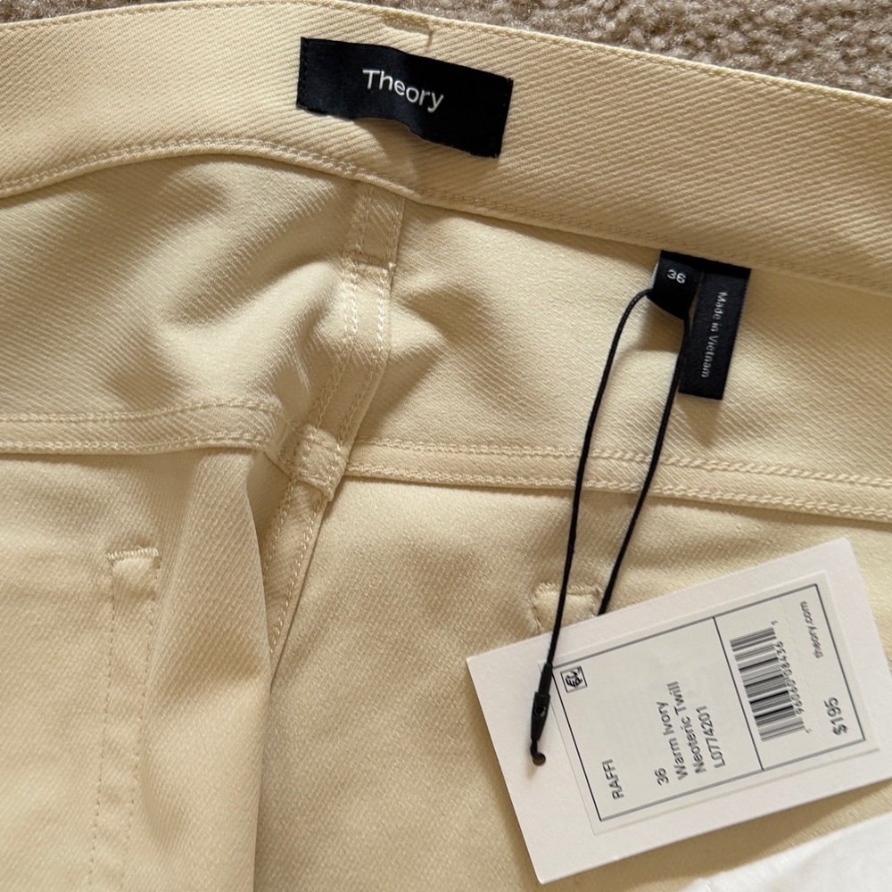 Theory Cream Raffi neoteric twill - Picture 9 of 11